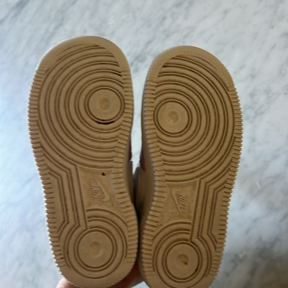 Nike limited edition 2022 10.5 Easter Airforce 1 - Picture 5 of 12